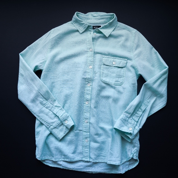 UO | BDG • Pastel Button-Down Shirt - Picture 3 of 4